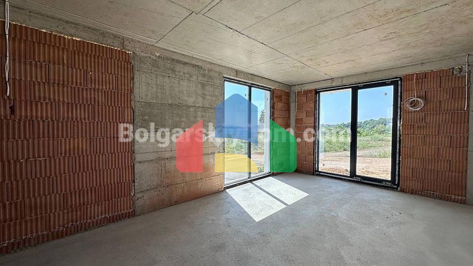 Дом в Санни Айленд