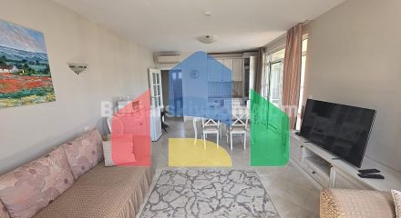 Трикімнатна квартира у Флорес Гарден