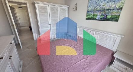 Трикімнатна квартира у Флорес Гарден