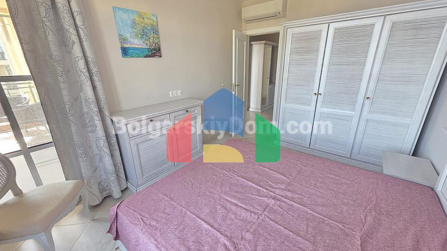 Трикімнатна квартира у Флорес Гарден