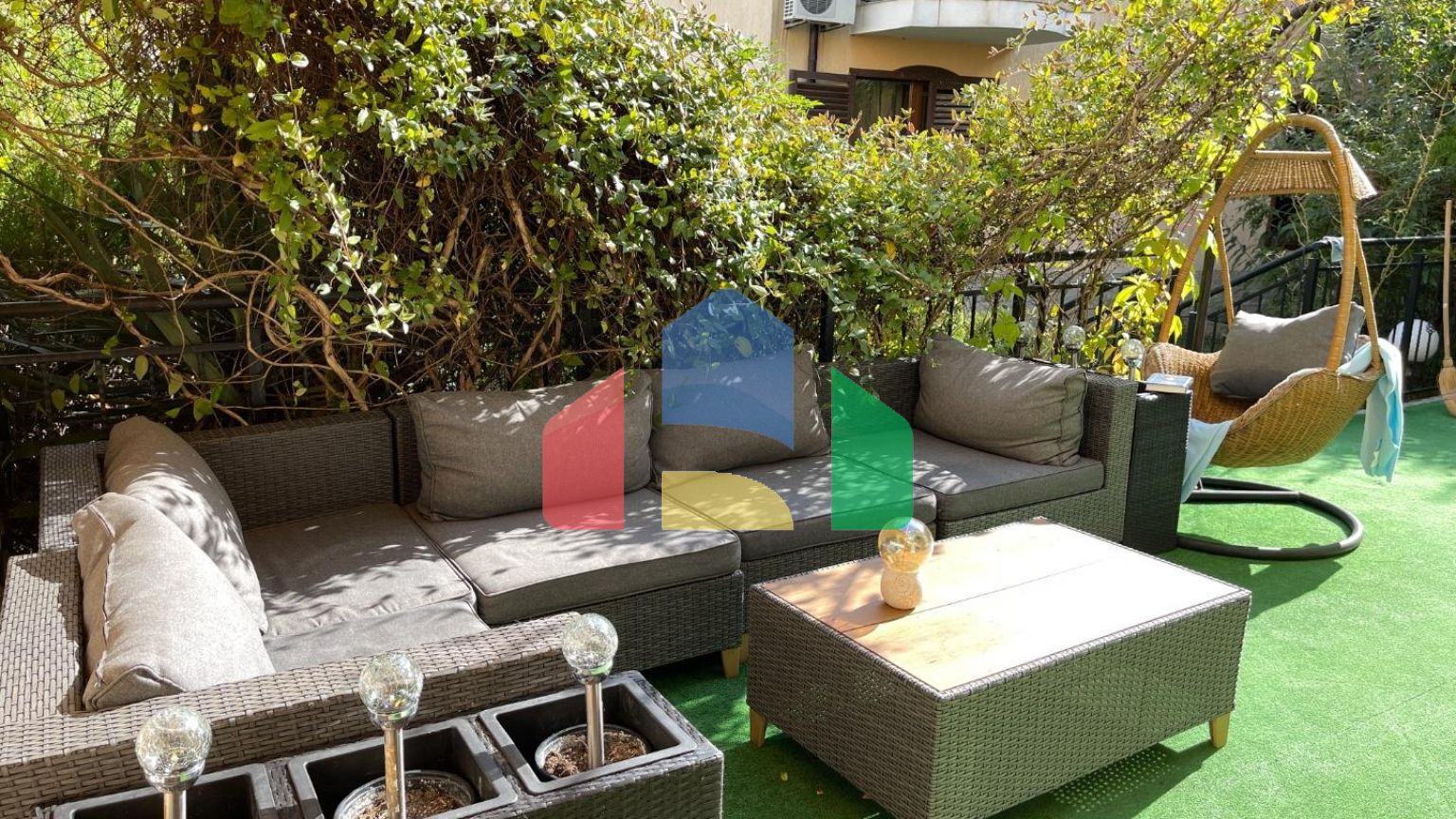 Дом в закрытом коттеджном поселке в Болгарии, локация Елените