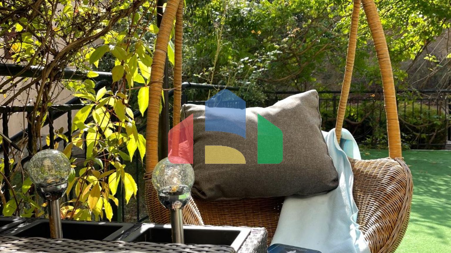 Дом в закрытом коттеджном поселке в Болгарии, локация Елените