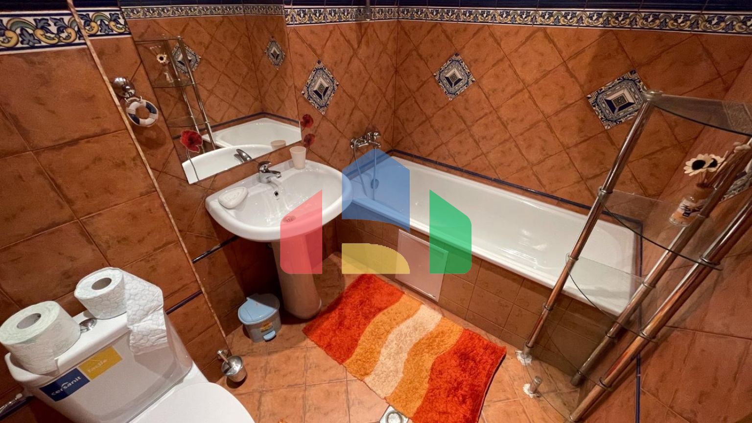 Дом в закрытом коттеджном поселке в Болгарии, локация Елените