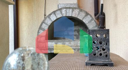 Таунхаус с приватным патио в закрытом коттеджном поселке в Болгарии, локация Елените