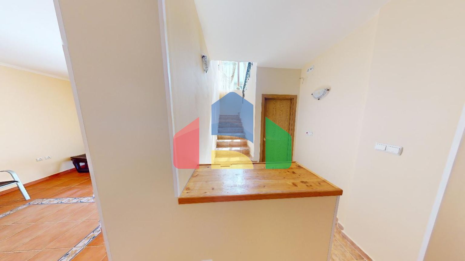 Просторный дом для отдыха в элитном комплексе 