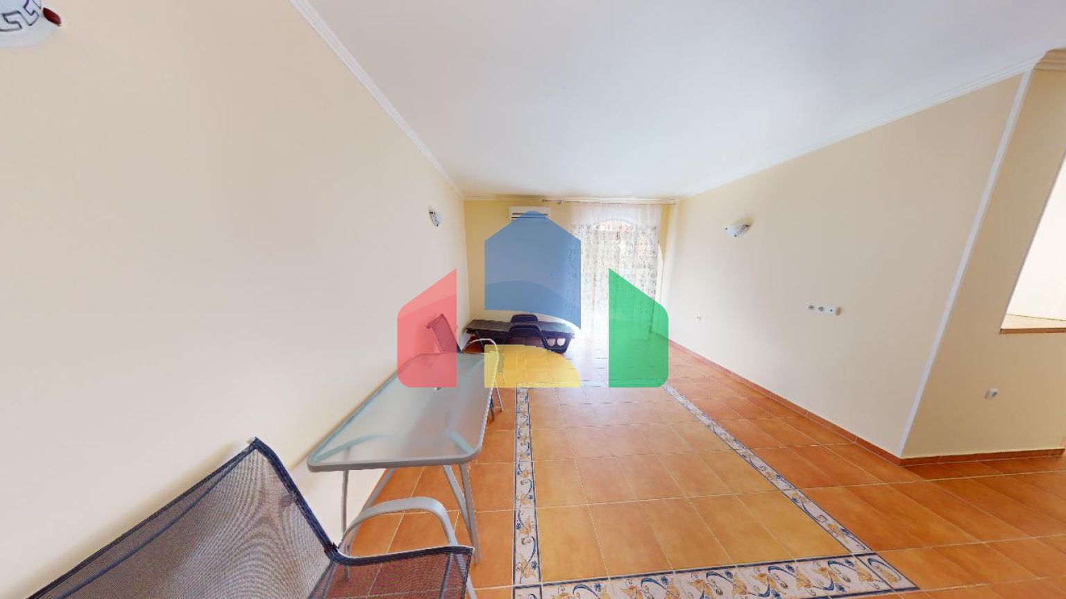 Просторный дом для отдыха в элитном комплексе 