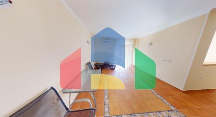 Просторный дом для отдыха в элитном комплексе 