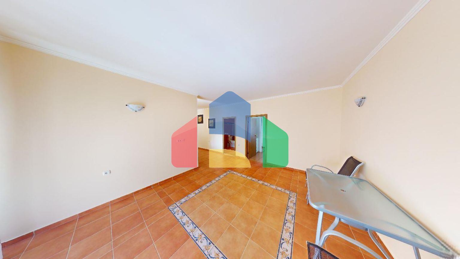 Просторный дом для отдыха в элитном комплексе 