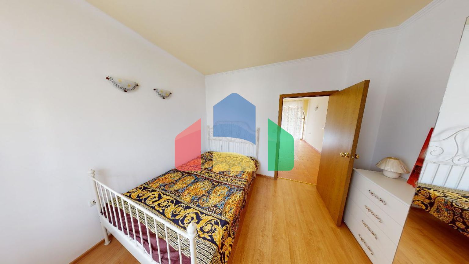 Просторный дом для отдыха в элитном комплексе 