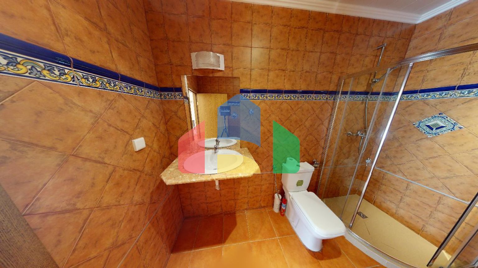 Просторный дом для отдыха в элитном комплексе 