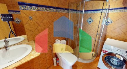 Просторный дом для отдыха в элитном комплексе 