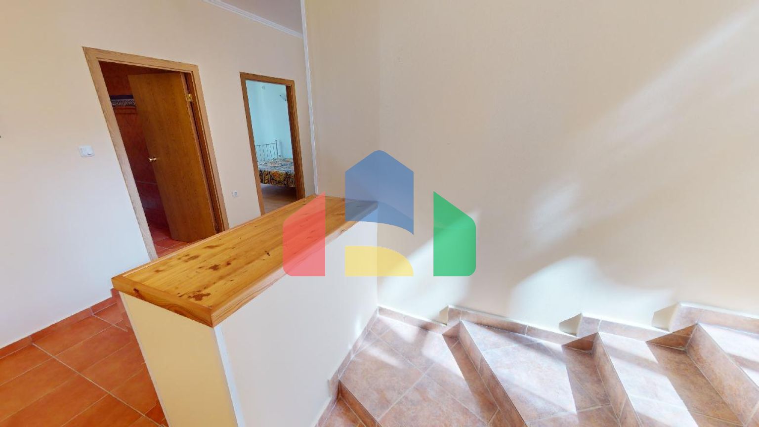 Просторный дом для отдыха в элитном комплексе 