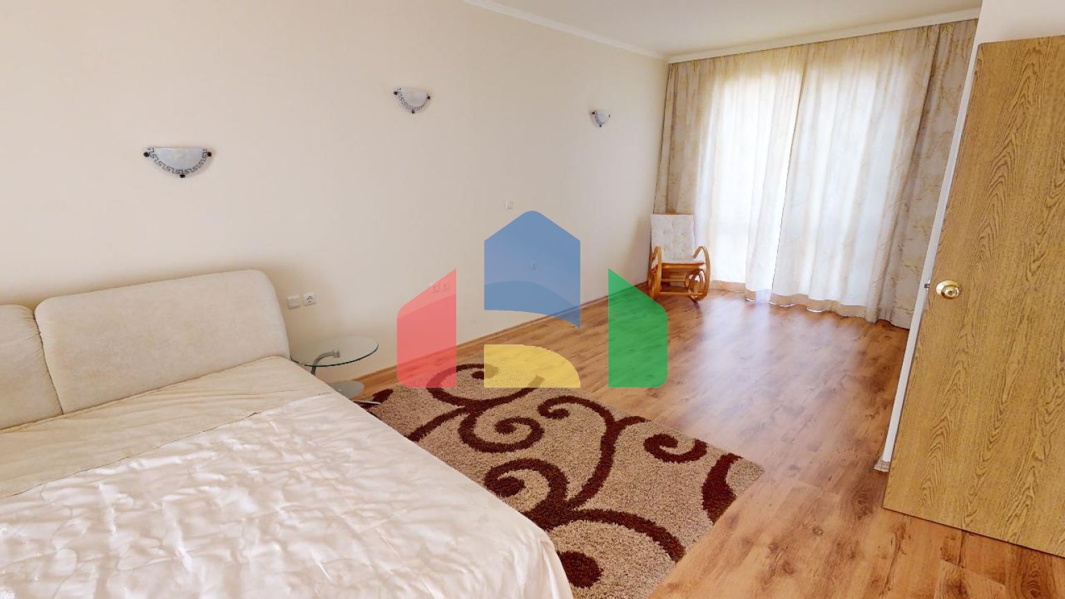 Просторный дом для отдыха в элитном комплексе 