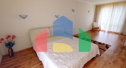 Просторный дом для отдыха в элитном комплексе 