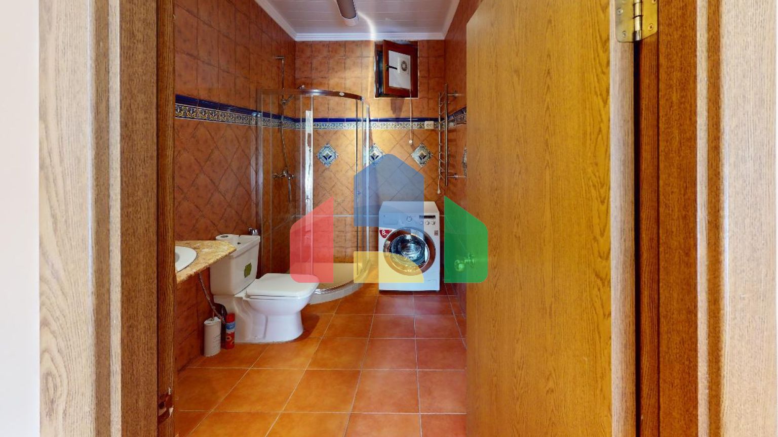 Просторный дом для отдыха в элитном комплексе 