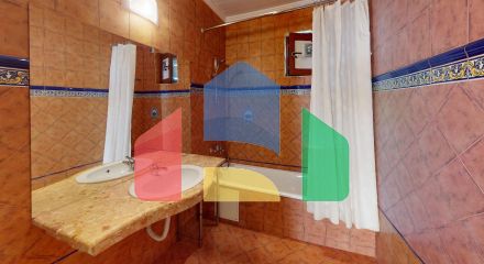 Просторный дом для отдыха в элитном комплексе 