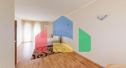 Просторный дом для отдыха в элитном комплексе 