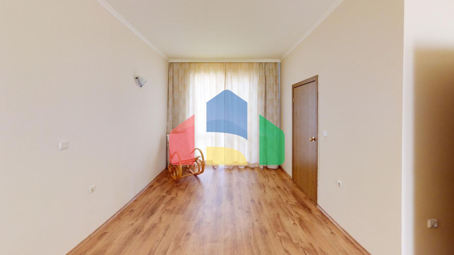 Просторный дом для отдыха в элитном комплексе 