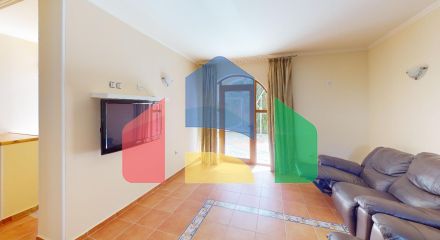 Просторный дом для отдыха в элитном комплексе 