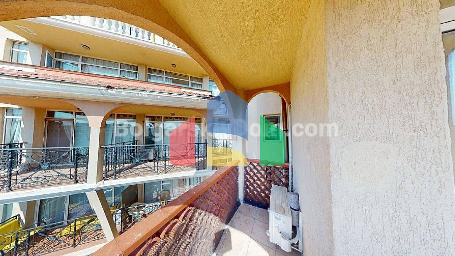 Двухкомнатная квартира в Атриум Бич