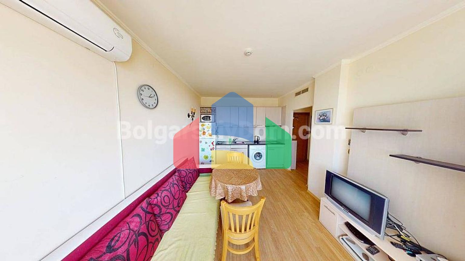 Двухкомнатная квартира в Атриум Бич