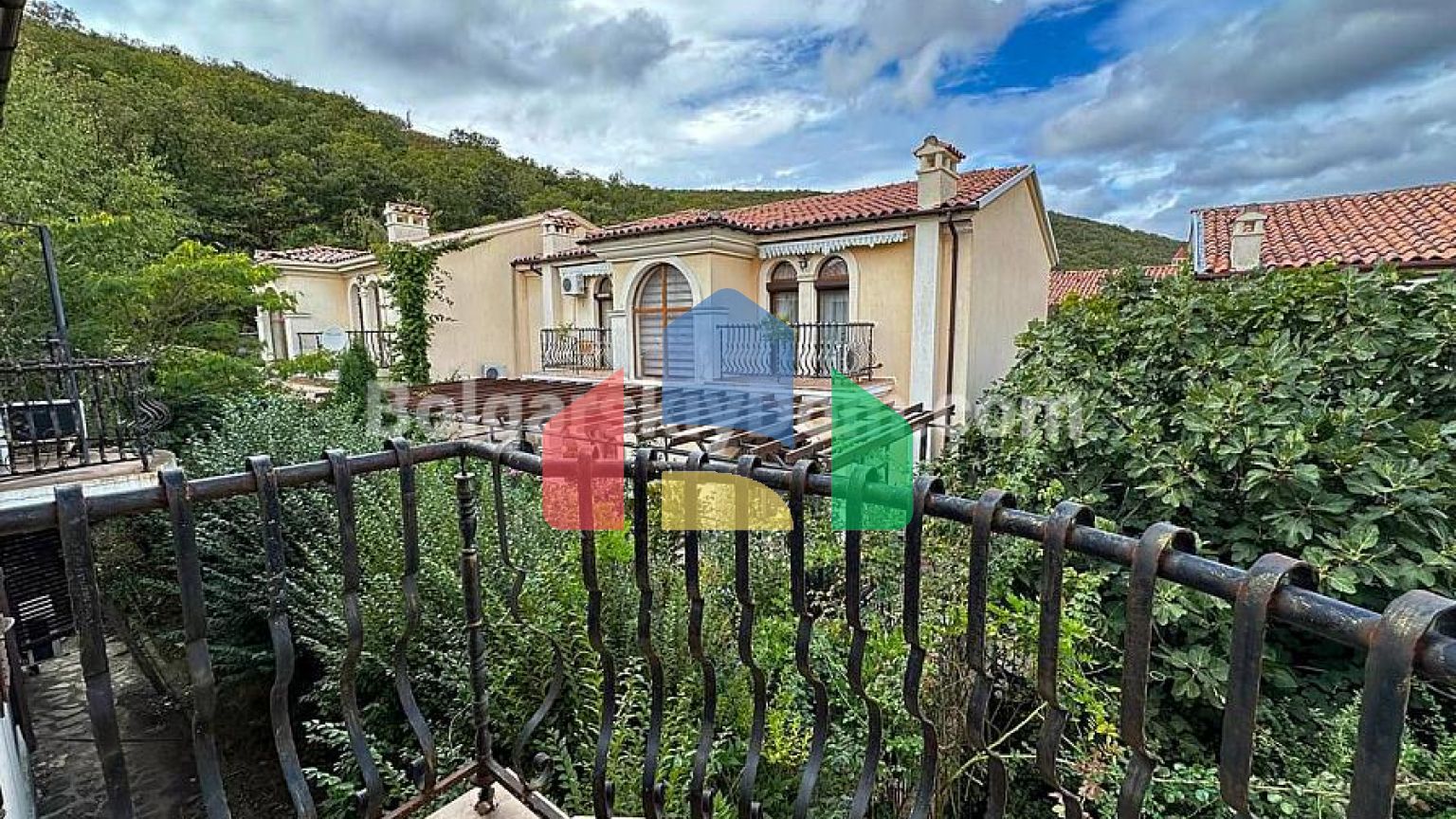 Четырехкомнатная вилла в Вилла Романа