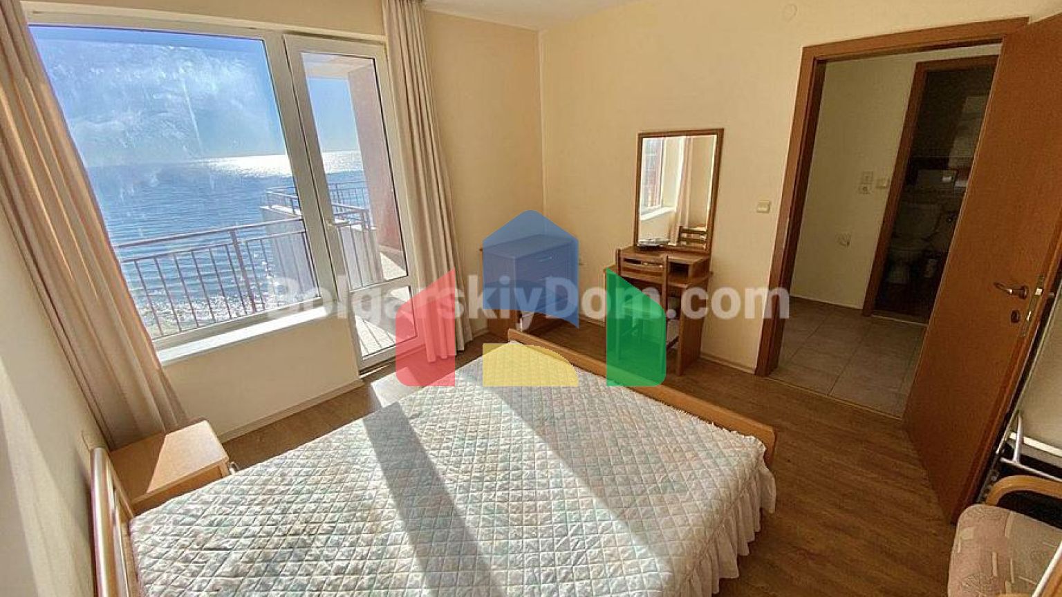 Двухкомнатная квартира в Привилидж Форт Бич