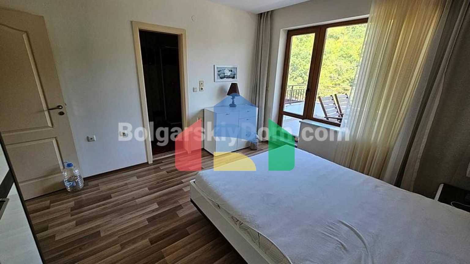 Трехкомнатная квартира в Мессамбрия Форт Бич