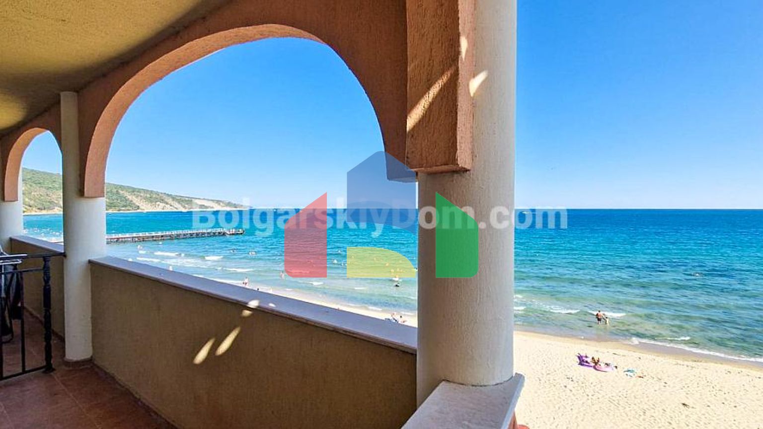 Двокімнатна квартира в Атріум Біч