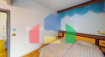 One-bedroom apartment in Atrium