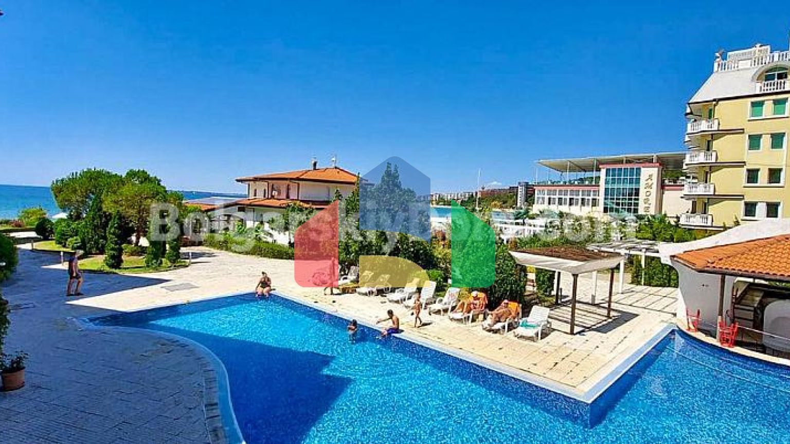 Трехкомнатная квартира в Робинзон Бич