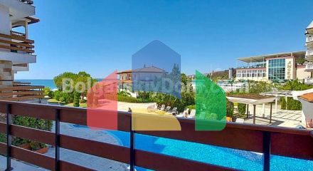 Трехкомнатная квартира в Робинзон Бич