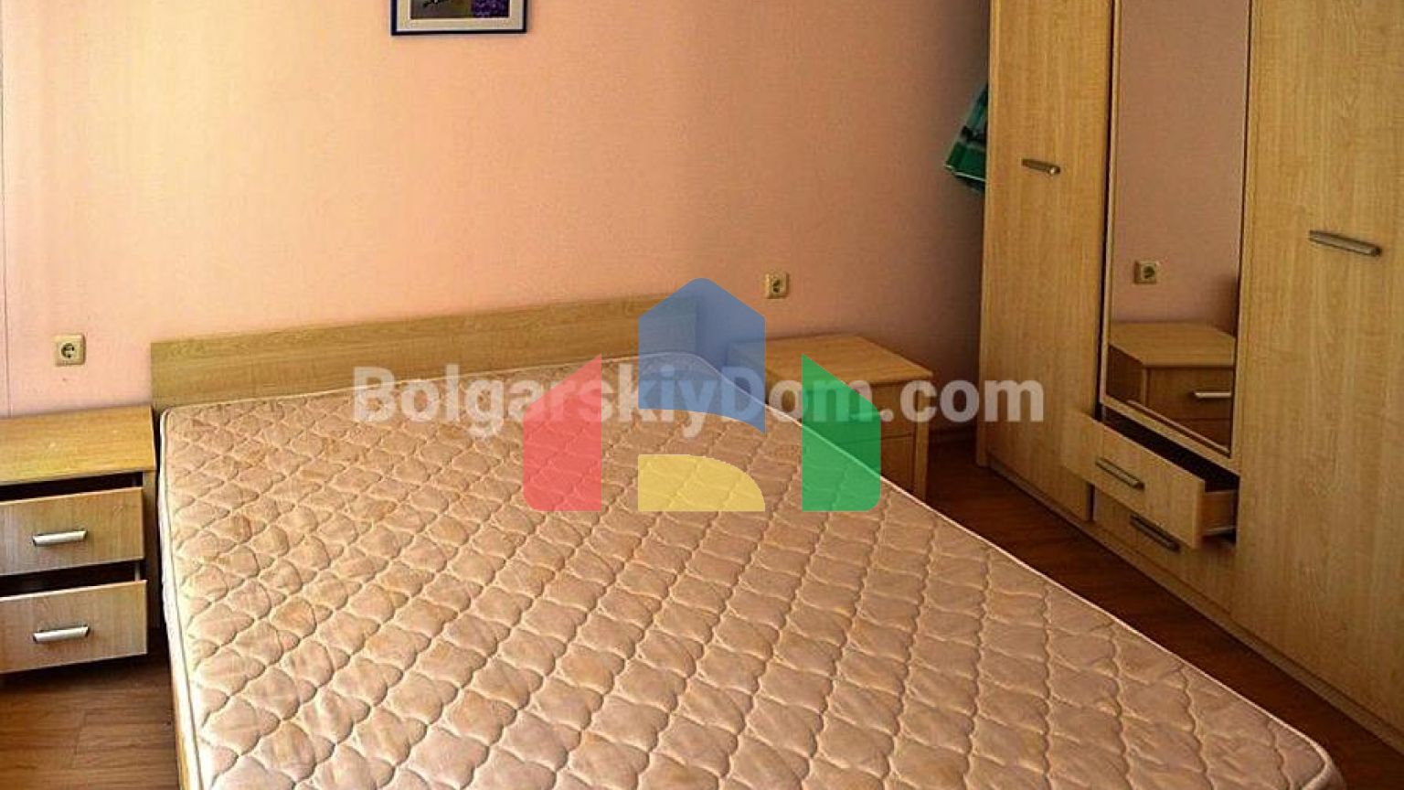 Трикімнатна квартира в Мессамбрія Форт Біч