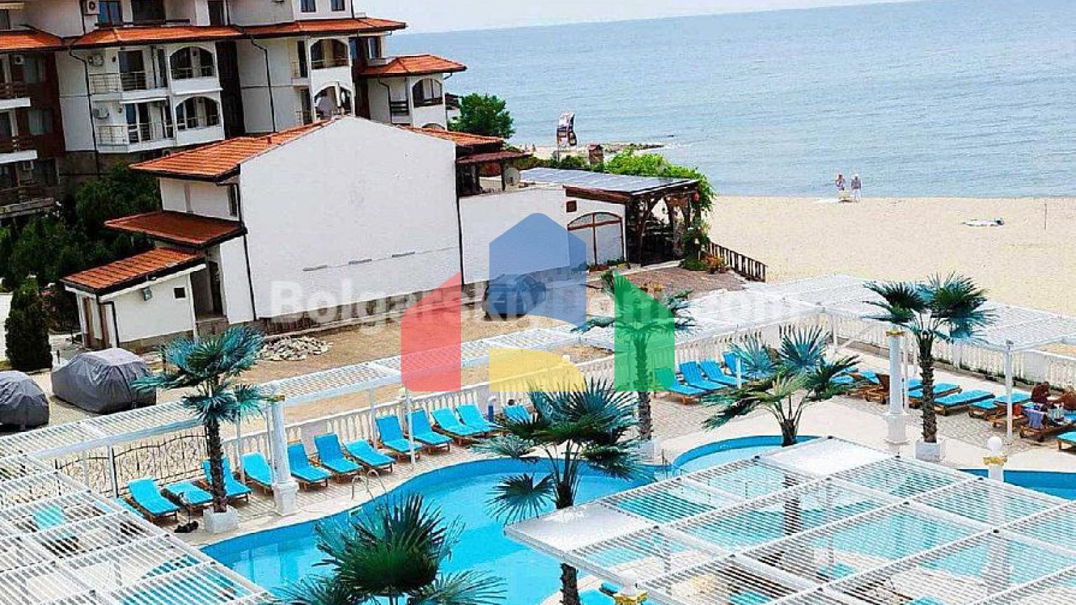 Двокімнатна квартира в Таліана Біч