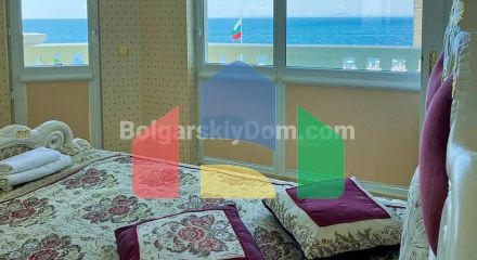 Двокімнатна квартира в Таліана Біч