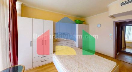 Трикімнатна квартира в атріум