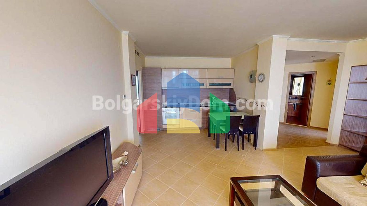 Трикімнатна квартира в атріум