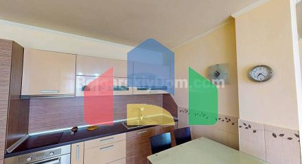 Трикімнатна квартира в атріум