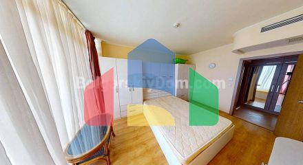 Трикімнатна квартира в атріум