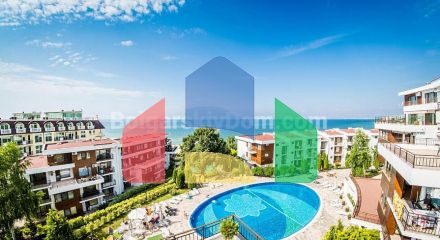 Трикімнатна квартира в Мессамбрія Форт Біч