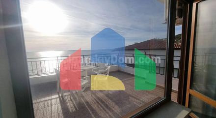 Трикімнатна квартира в Мессамбрія Форт Біч