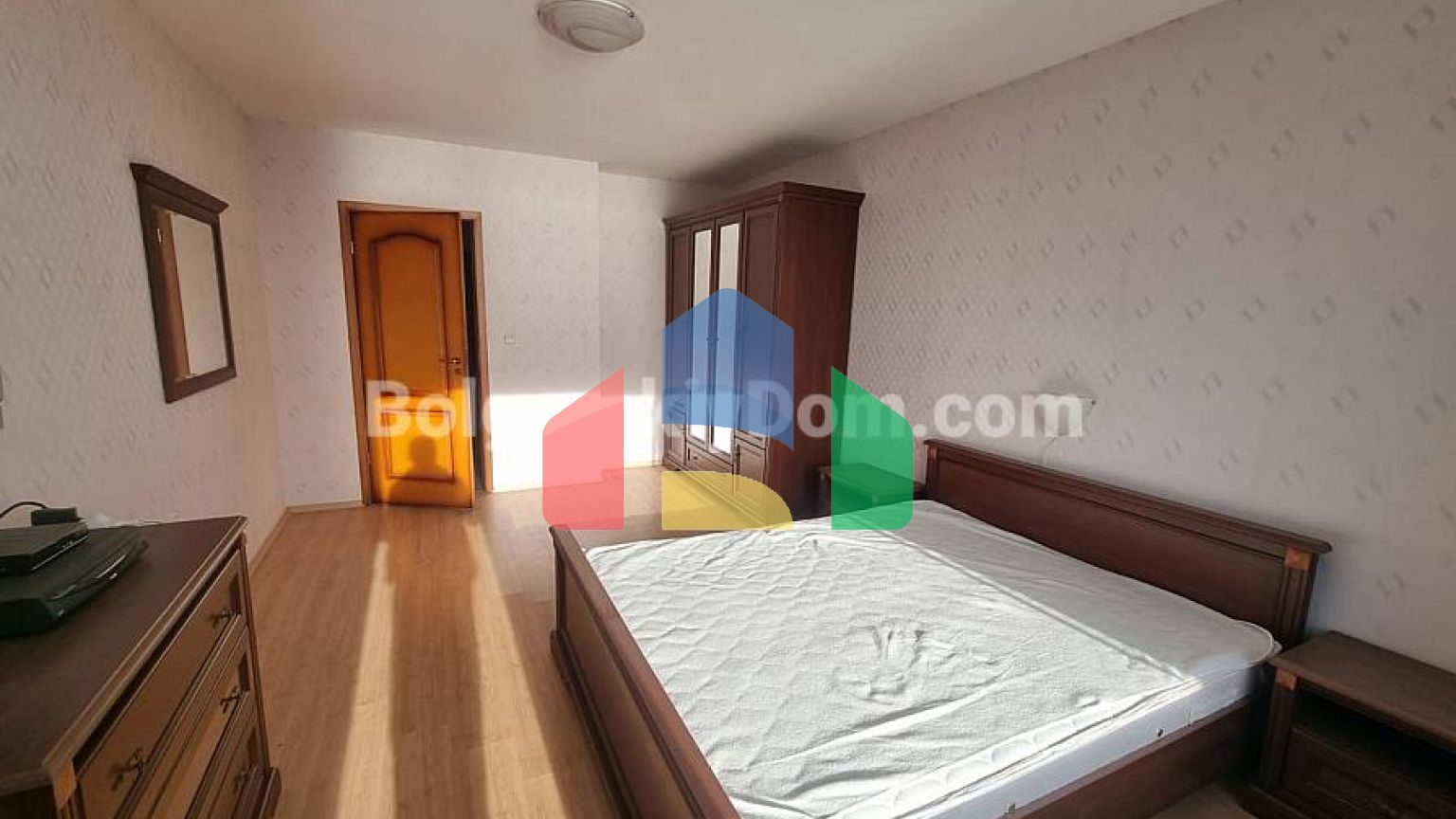 Трикімнатна квартира в Мессамбрія Форт Біч