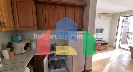 Трикімнатна квартира в Мессамбрія Форт Біч