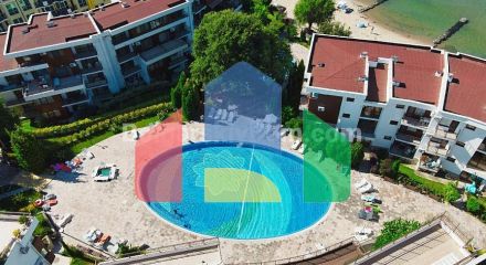 Трикімнатна квартира в Мессамбрія Форт Біч