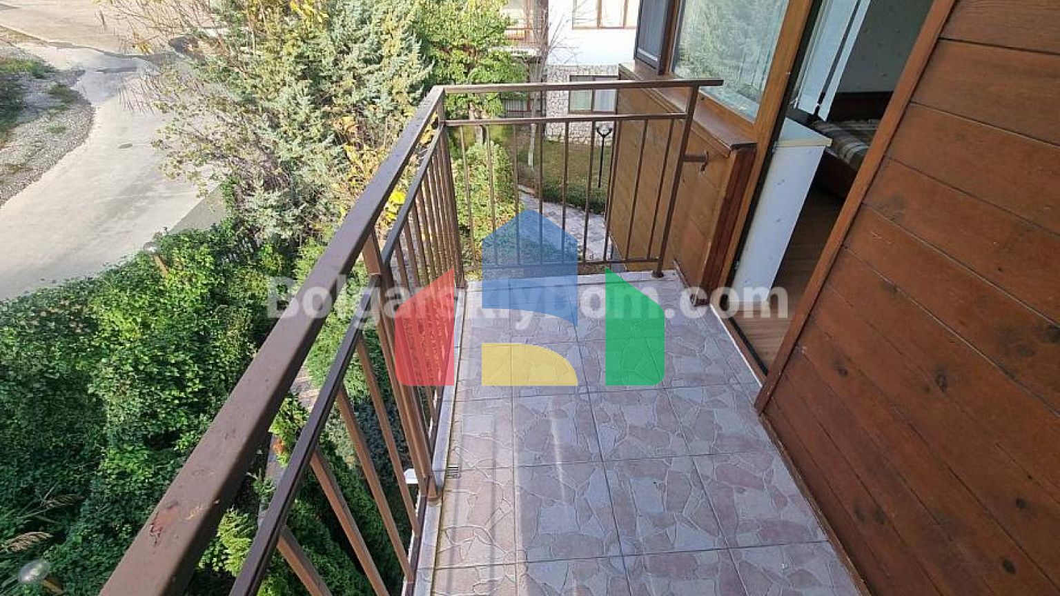 Трикімнатна квартира в Мессамбрія Форт Біч