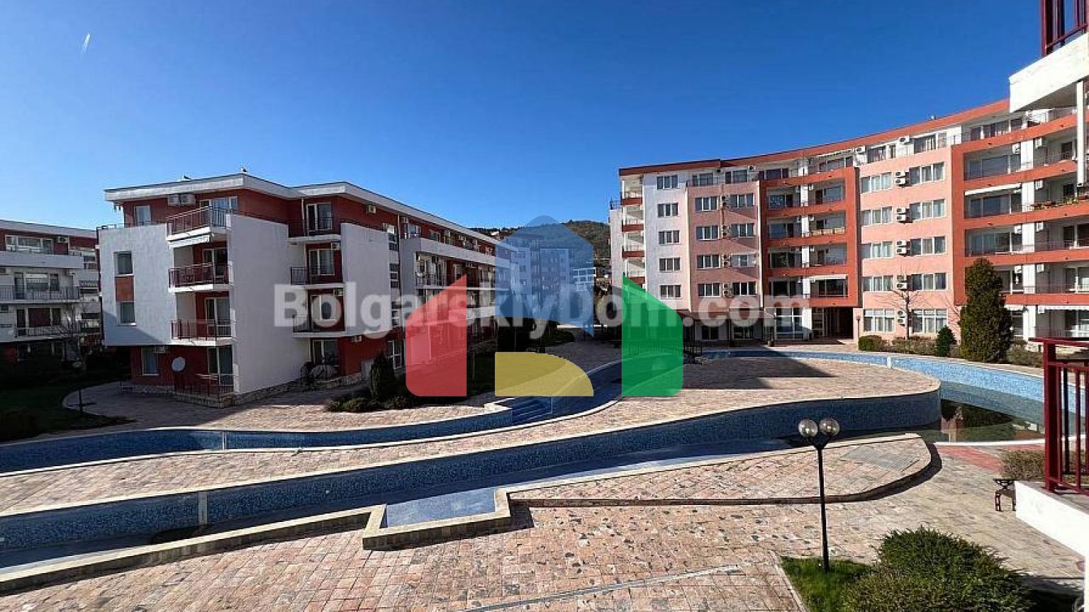 Трикімнатна квартира в Привілідж Форт Біч