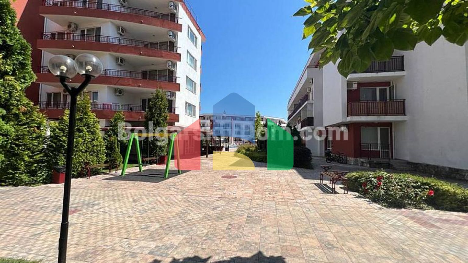 Трикімнатна квартира в Привілідж Форт Біч