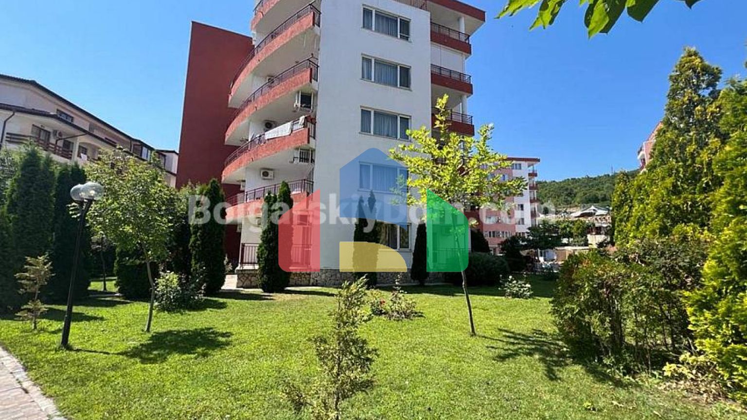 Трикімнатна квартира в Привілідж Форт Біч