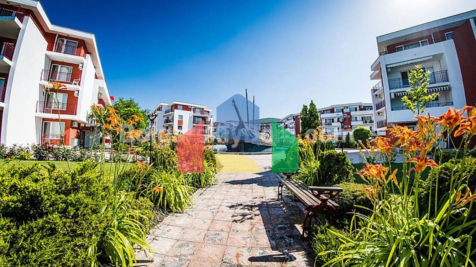 Трикімнатна квартира в Привілідж Форт Біч