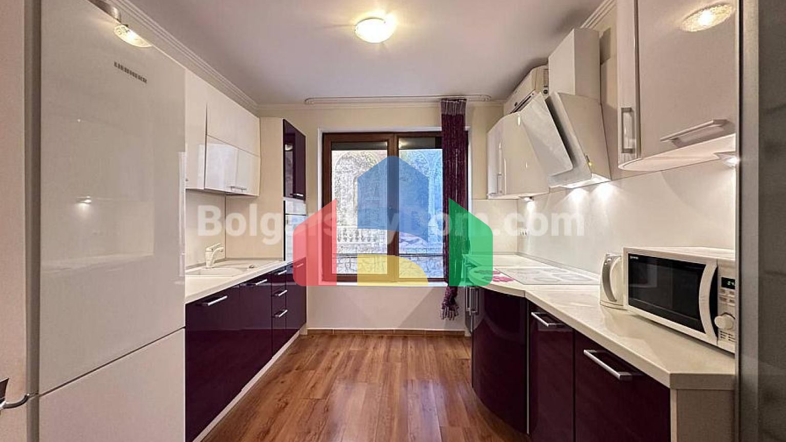 Двоповерхова вілла в Вілла Романа